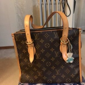 Authentic louis Vuitton  handbag.